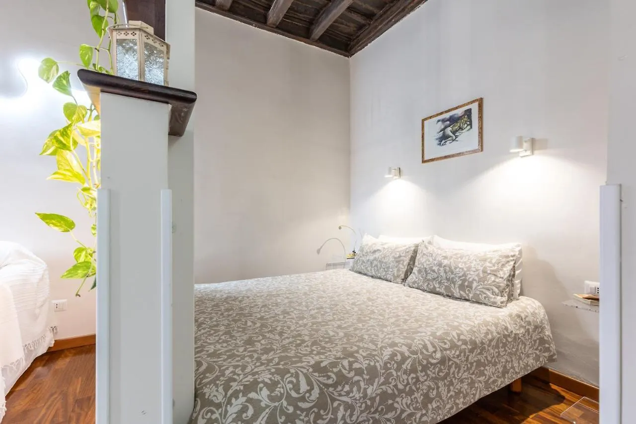 Trastevere House With Balcony,Quiet New 로마 0*,  이탈리아